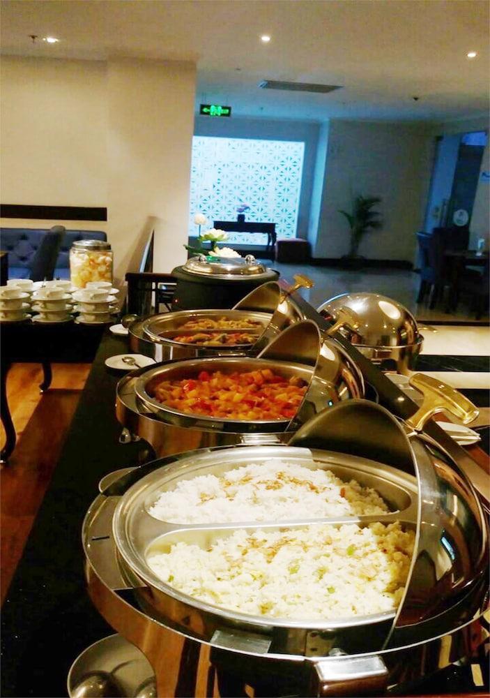 P Hotel Jakarta Eksteriør billede