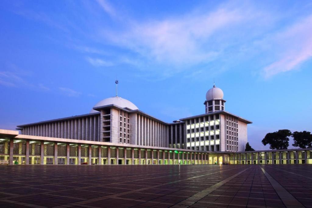 P Hotel Jakarta Eksteriør billede