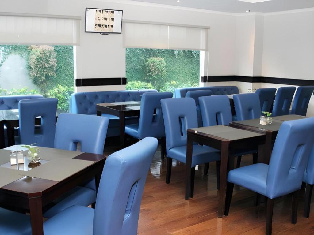 P Hotel Jakarta Eksteriør billede