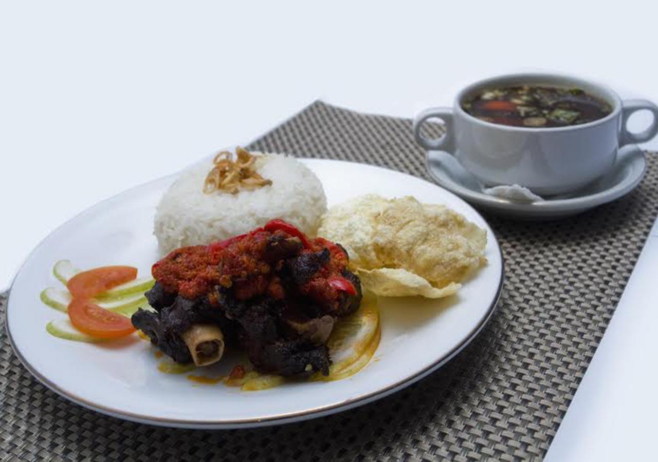 P Hotel Jakarta Eksteriør billede