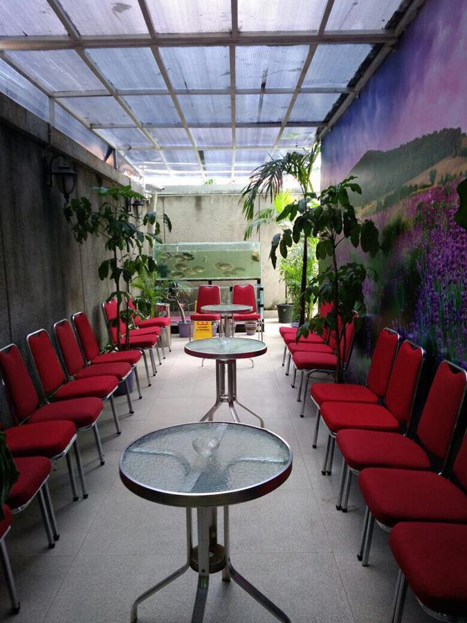 P Hotel Jakarta Eksteriør billede